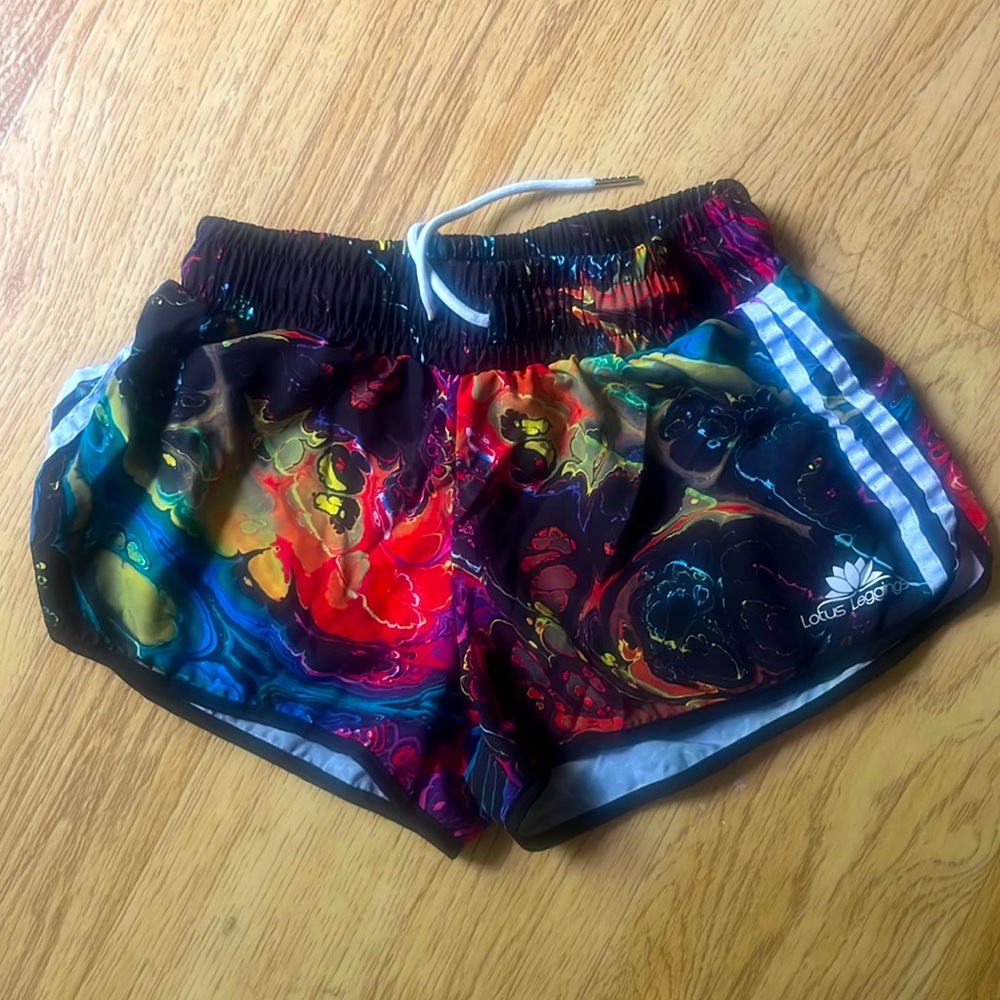Lotus leggings woman’s running athletic shorts